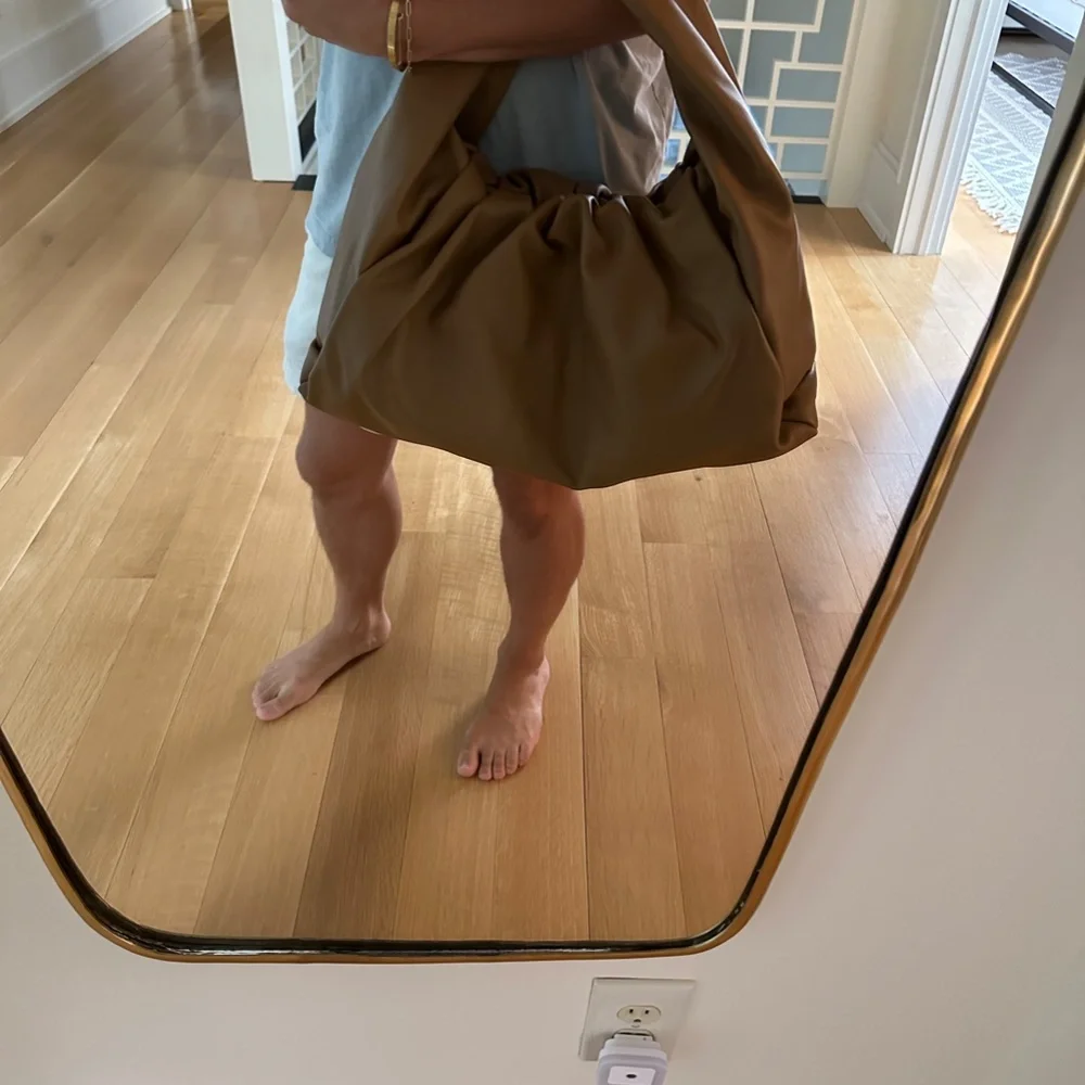 Bottega Veneta "The Pouch" BNWT - Picture 6 of 9